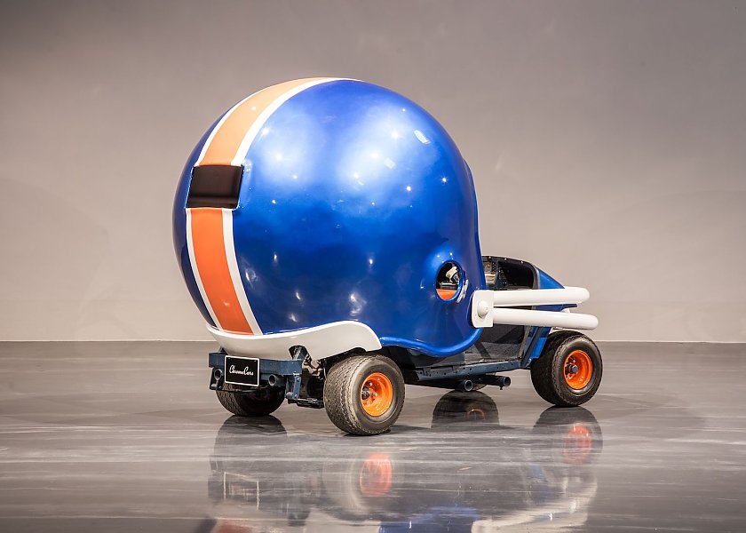 2000 E-Z-GO  Helmet Car 