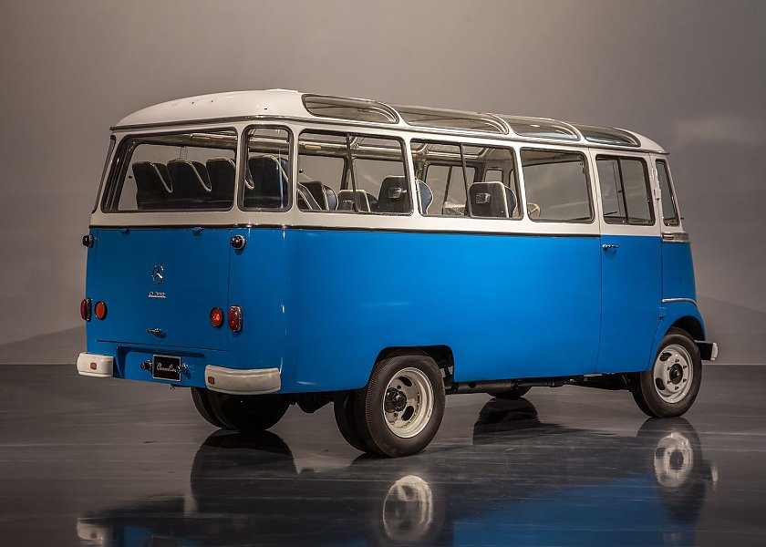 1960 Mercedes  O319