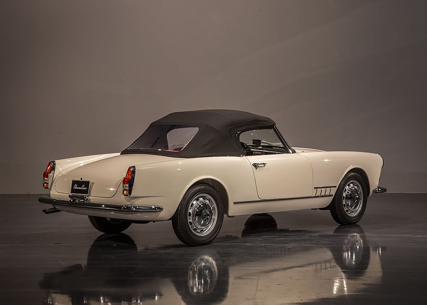 1959 Alfa Romeo  2000 Touring