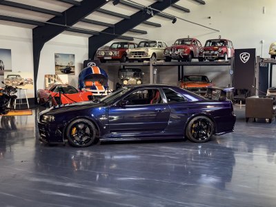 1999-nissan-gt-r-r34-vspec1-chromecars-links-hinten